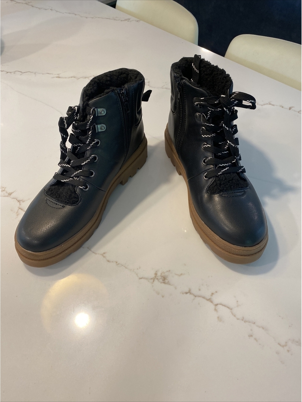 Nordstrom Rack Faux Leather And Shearling Women’s Boots Size 9 Black